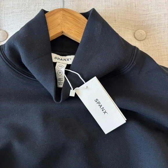 NWT SPANX  Scuba Crop Bolero Top, Size XS, black - Picture 5 of 8